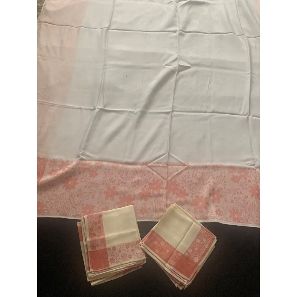 Vintage Floral Pink & White Tablecloth 57x78 with 6 Napkins Set